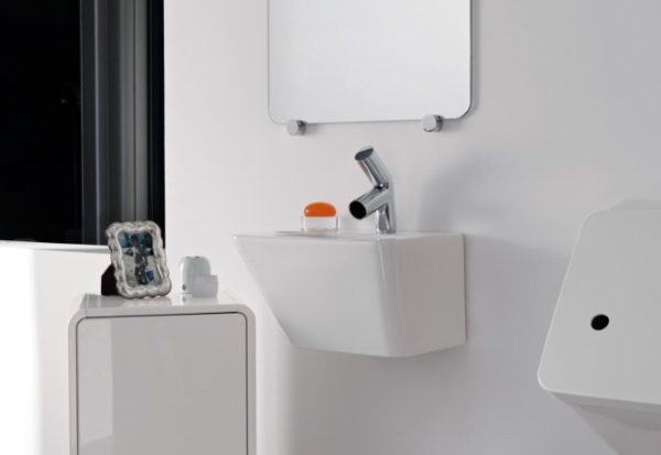 Alessi Dot pesuallas 45x32 (1)